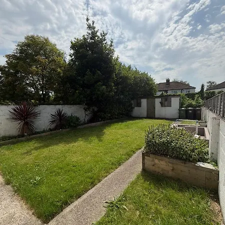 Cosy En-suite Double South 4